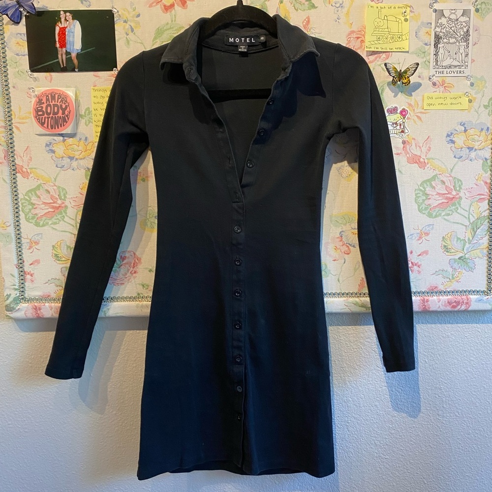 Motel collared button-down mini dress in black